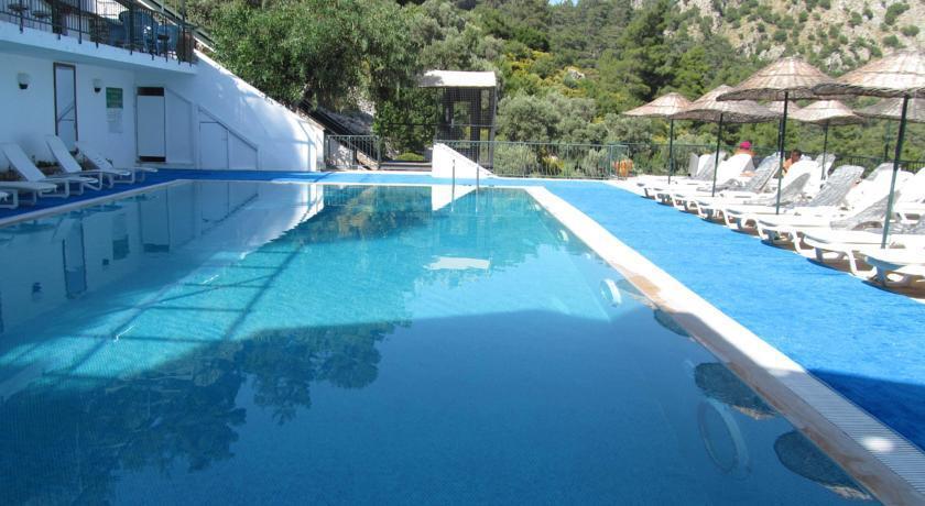 Serena Suites Turunc Exteriér fotografie